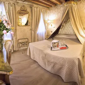 Noemi Hotel Venice